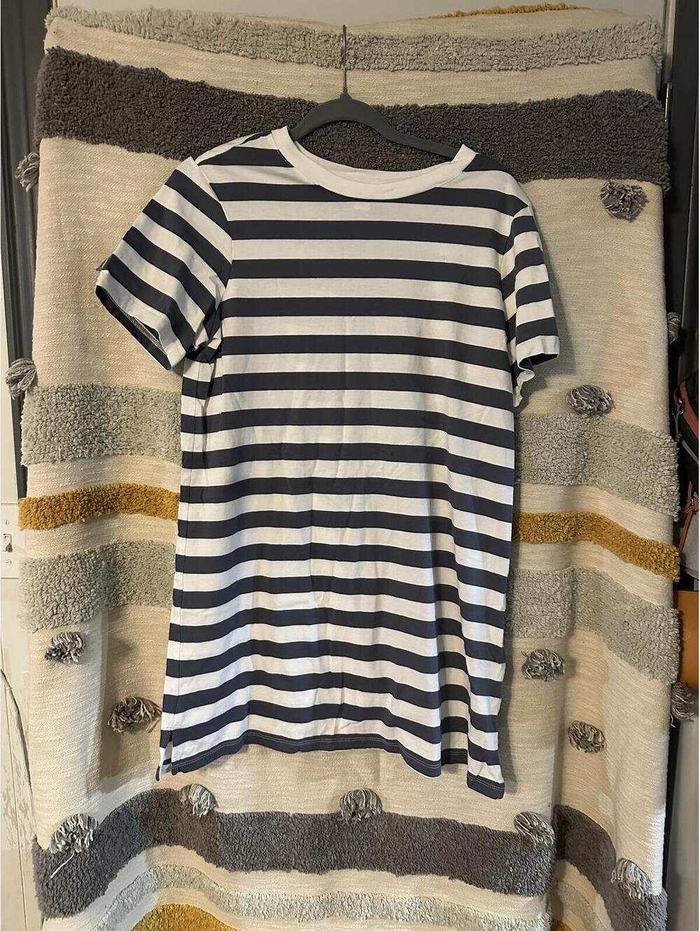 Old Navy Striped T-Shirt Dress | Size Medium | Like New